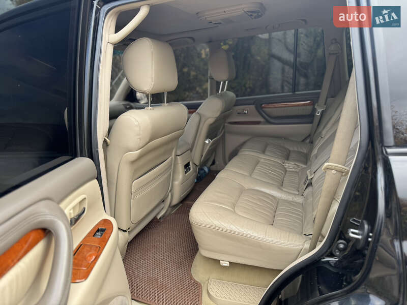 Позашляховик / Кросовер Lexus LX 2006 в Кам'янці