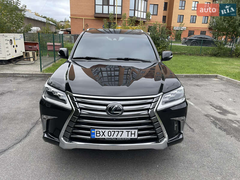 Внедорожник / Кроссовер Lexus LX 2019 в 