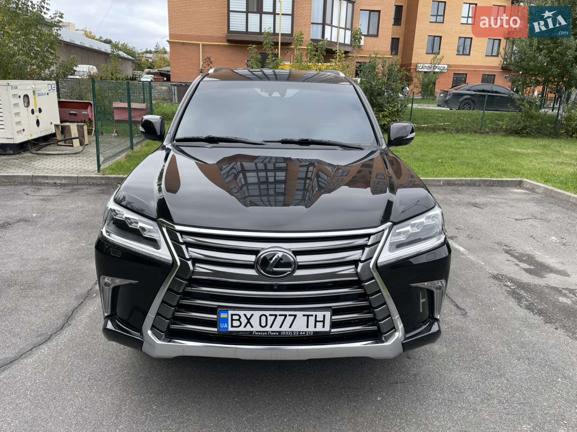 2019 Lexus LX - фото 1
