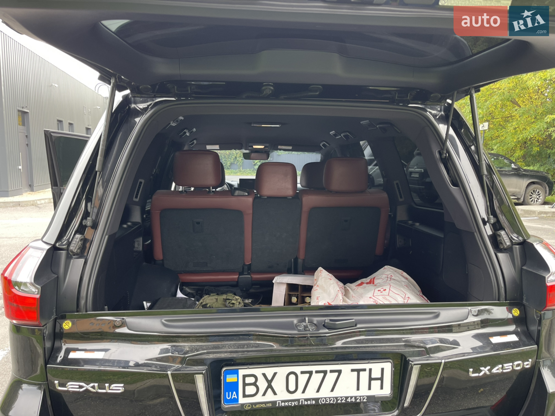 2019 Lexus LX - мініатюра 14
