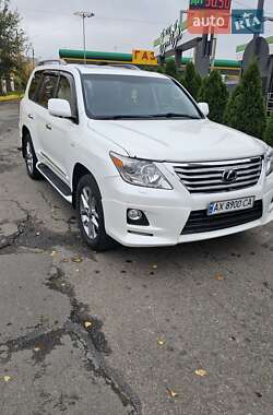 Позашляховик / Кросовер Lexus LX 2011 в 