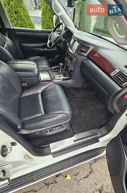 Позашляховик / Кросовер Lexus LX 2011 в 
