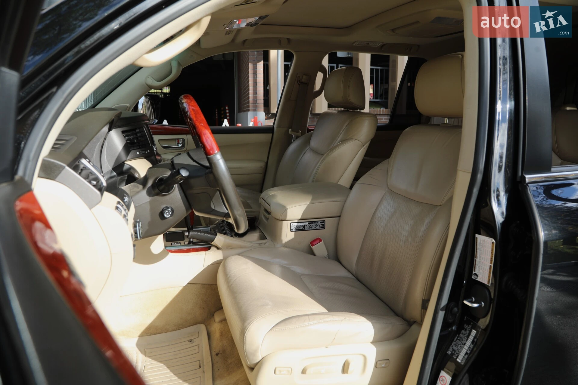 2010 Lexus LX - мініатюра 7