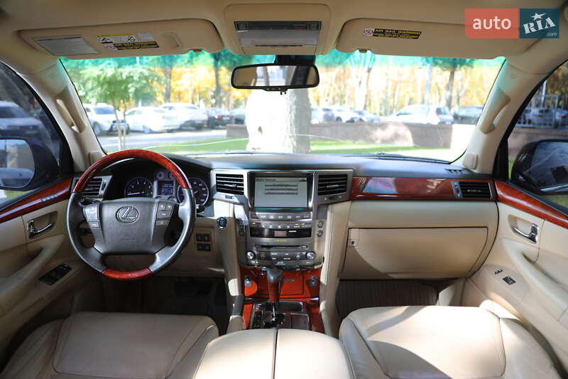 Внедорожник / Кроссовер Lexus LX 2010 в Харькове