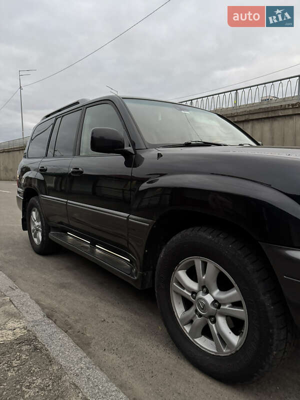 Позашляховик / Кросовер Lexus LX 2004 в Києві