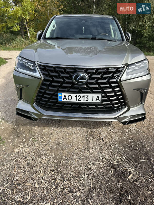 Внедорожник / Кроссовер Lexus LX 2016 в Рахове фото 18 Внедорожник / Кроссовер Lexus LX 2016 в Рахове