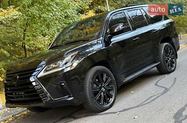 Позашляховик / Кросовер Lexus LX 2017 в 
