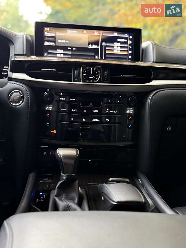 Внедорожник / Кроссовер Lexus LX 2017 в Киеве фото 38 Внедорожник / Кроссовер Lexus LX 2017 в Киеве