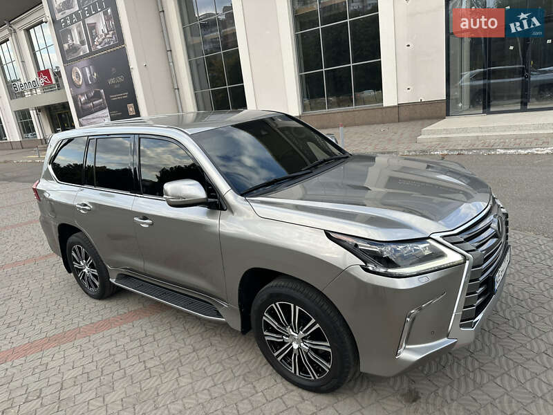 Позашляховик / Кросовер Lexus LX 2016 в Дніпрі фото 82 Позашляховик / Кросовер Lexus LX 2016 в Дніпрі