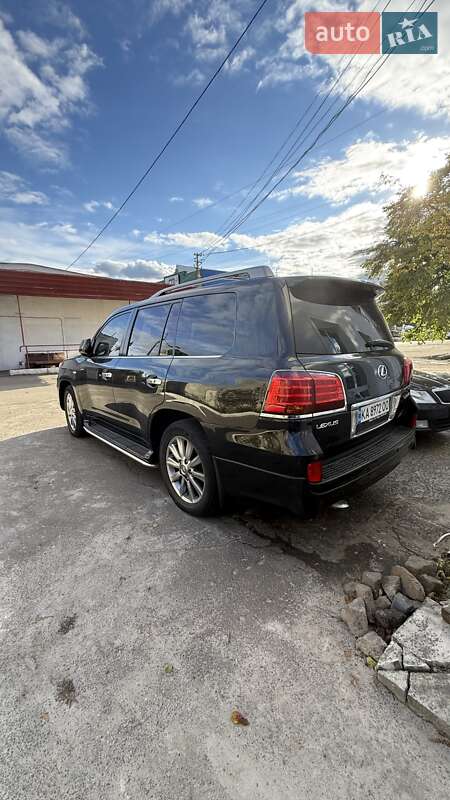 Внедорожник / Кроссовер Lexus LX 2011 в Киеве