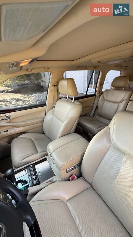 Внедорожник / Кроссовер Lexus LX 2011 в Киеве