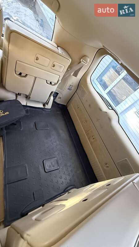 Внедорожник / Кроссовер Lexus LX 2011 в Киеве