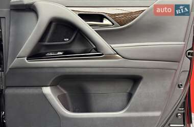 Позашляховик / Кросовер Lexus LX 2022 в 