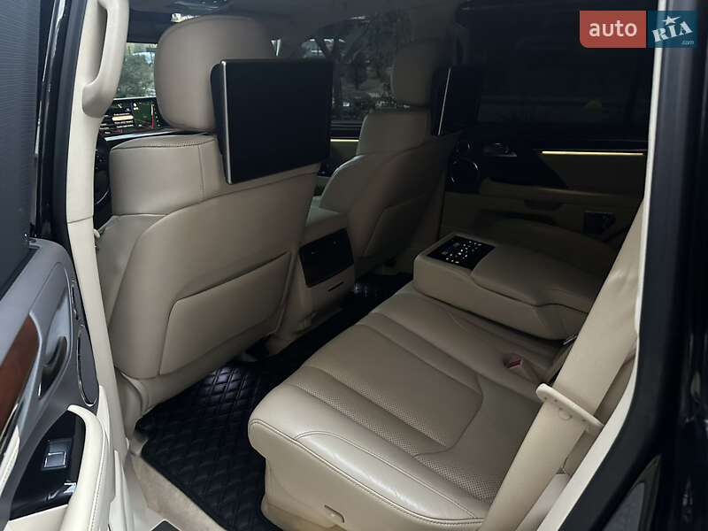 Позашляховик / Кросовер Lexus LX 2018 в Дніпрі фото 28 Позашляховик / Кросовер Lexus LX 2018 в Дніпрі