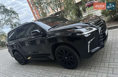 Позашляховик / Кросовер Lexus LX 2018 в 