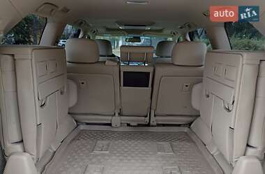 Позашляховик / Кросовер Lexus LX 2010 в 
