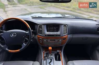 Внедорожник / Кроссовер Lexus LX 2005 в 