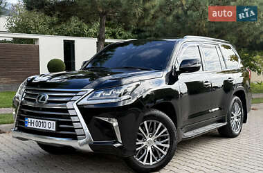 Позашляховик / Кросовер Lexus LX 2016 в  фото 10 Позашляховик / Кросовер Lexus LX 2016 в