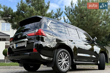 Позашляховик / Кросовер Lexus LX 2016 в  фото 20 Позашляховик / Кросовер Lexus LX 2016 в