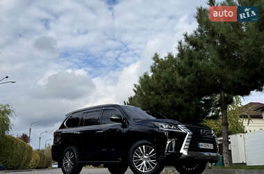 Позашляховик / Кросовер Lexus LX 2016 в  фото 25 Позашляховик / Кросовер Lexus LX 2016 в