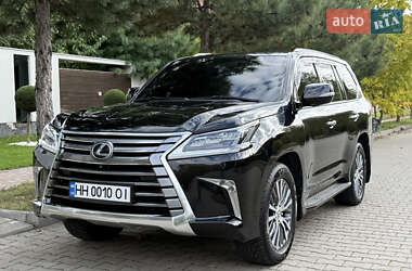 Позашляховик / Кросовер Lexus LX 2016 в  фото 36 Позашляховик / Кросовер Lexus LX 2016 в