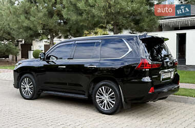 Позашляховик / Кросовер Lexus LX 2016 в  фото 39 Позашляховик / Кросовер Lexus LX 2016 в