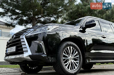 Позашляховик / Кросовер Lexus LX 2016 в  фото 43 Позашляховик / Кросовер Lexus LX 2016 в