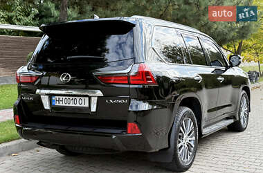 Позашляховик / Кросовер Lexus LX 2016 в  фото 60 Позашляховик / Кросовер Lexus LX 2016 в
