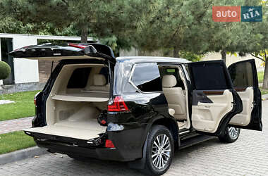 Позашляховик / Кросовер Lexus LX 2016 в  фото 69 Позашляховик / Кросовер Lexus LX 2016 в