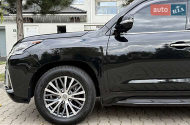 Позашляховик / Кросовер Lexus LX 2016 в  фото 79 Позашляховик / Кросовер Lexus LX 2016 в