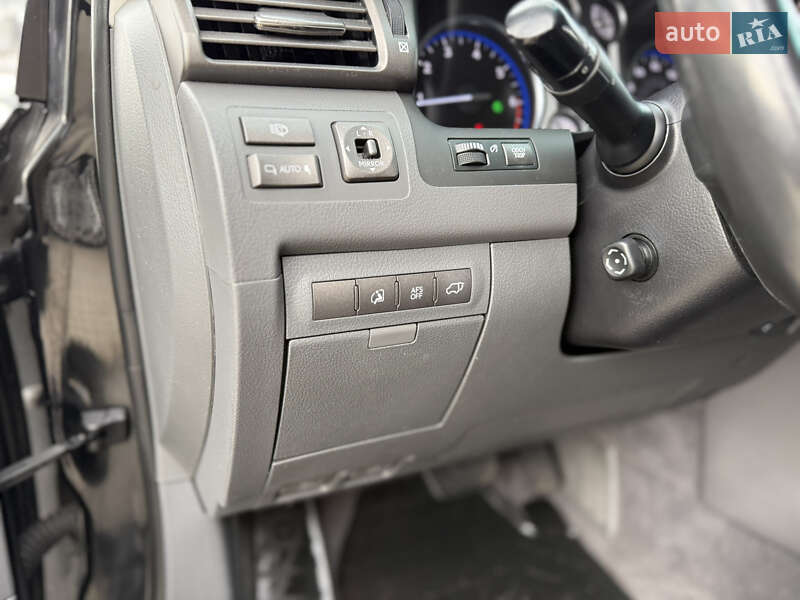 Внедорожник / Кроссовер Lexus LX 2010 в Одессе
