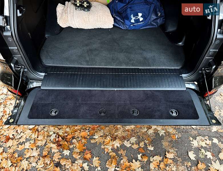 Позашляховик / Кросовер Lexus LX 2015 в Дніпрі