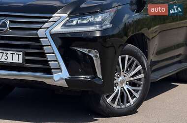 Внедорожник / Кроссовер Lexus LX 2017 в 