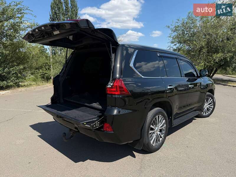 Позашляховик / Кросовер Lexus LX 2017 в Кривому Розі фото 28 Позашляховик / Кросовер Lexus LX 2017 в Кривому Розі