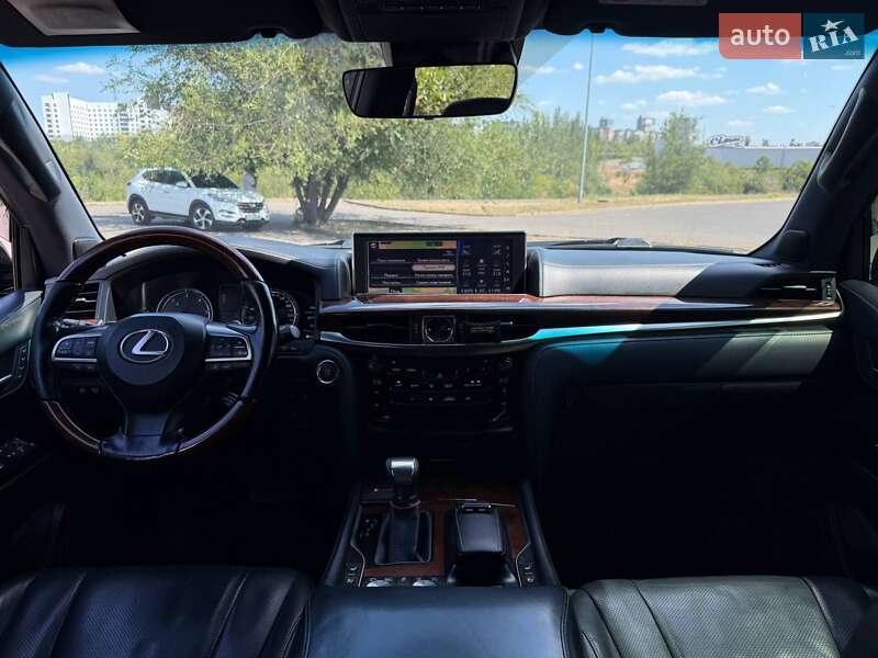 Позашляховик / Кросовер Lexus LX 2017 в Кривому Розі фото 42 Позашляховик / Кросовер Lexus LX 2017 в Кривому Розі