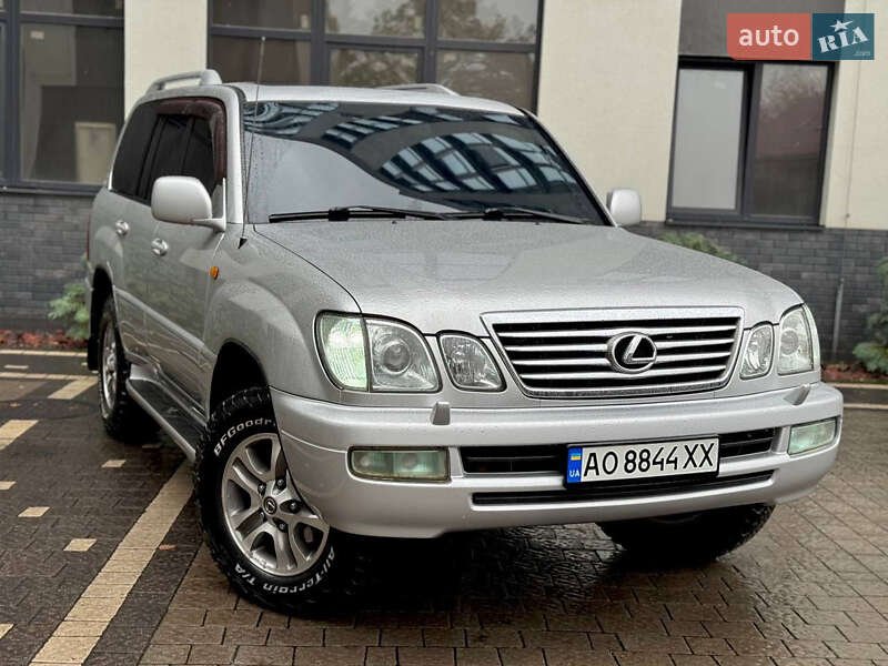 Lexus LX 2007