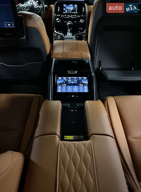 Внедорожник / Кроссовер Lexus LX 2023 в Львове