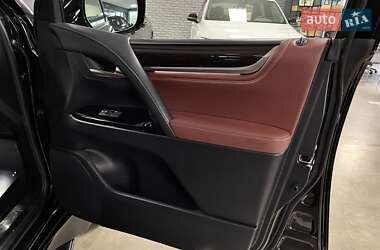 Внедорожник / Кроссовер Lexus LX 2019 в  фото 41 Внедорожник / Кроссовер Lexus LX 2019 в