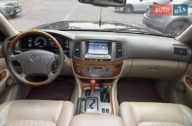 Внедорожник / Кроссовер Lexus LX 2006 в  фото 10 Внедорожник / Кроссовер Lexus LX 2006 в