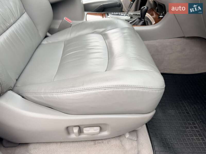 Внедорожник / Кроссовер Lexus LX 2006 в Киеве