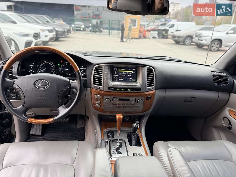 Внедорожник / Кроссовер Lexus LX 2006 в Киеве
