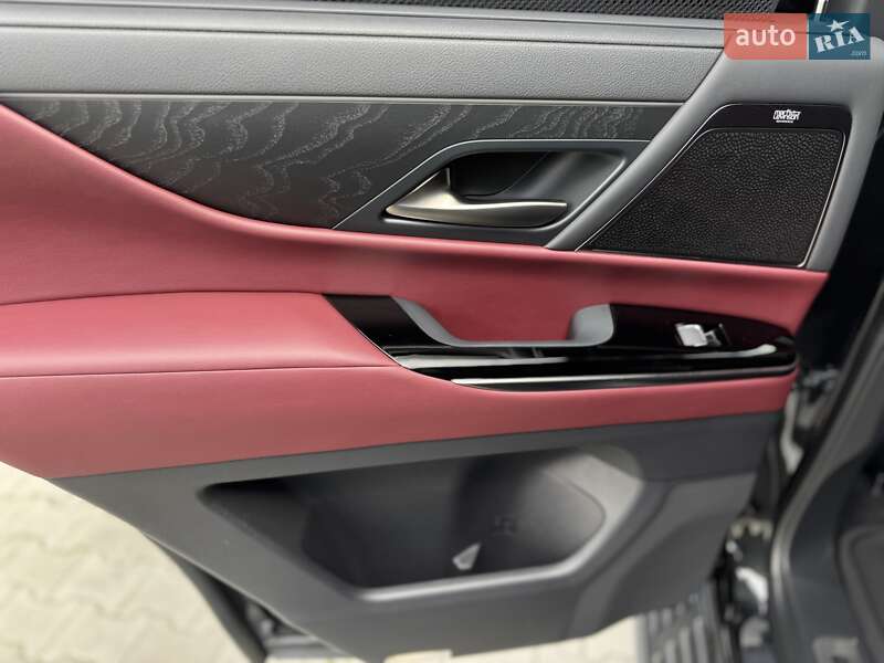 Внедорожник / Кроссовер Lexus LX 2023 в Стрые