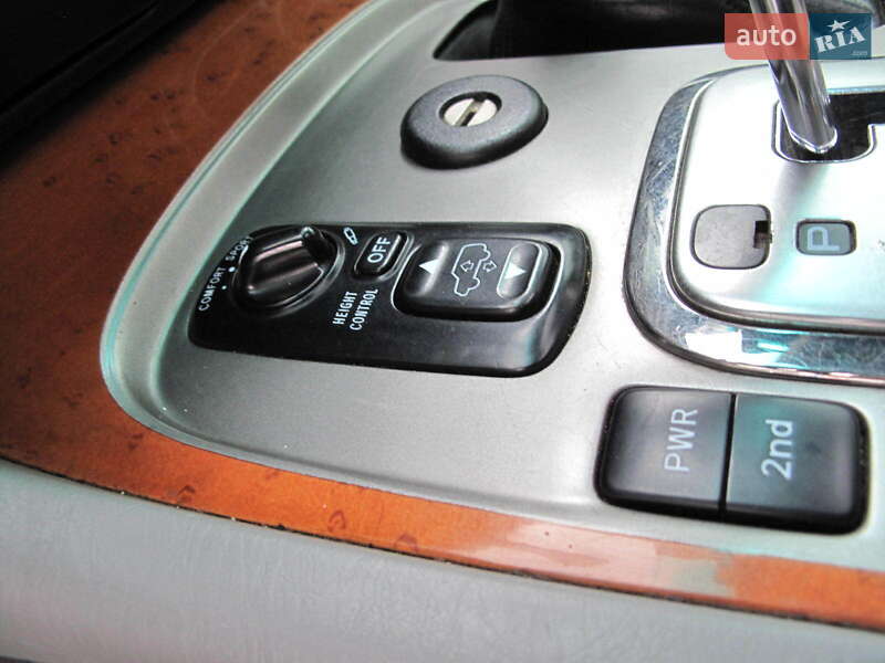 Внедорожник / Кроссовер Lexus LX 2004 в Киеве