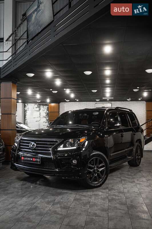 Внедорожник / Кроссовер Lexus LX 2015 в Одессе