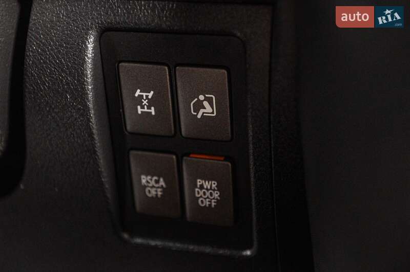 Внедорожник / Кроссовер Lexus LX 2015 в Одессе