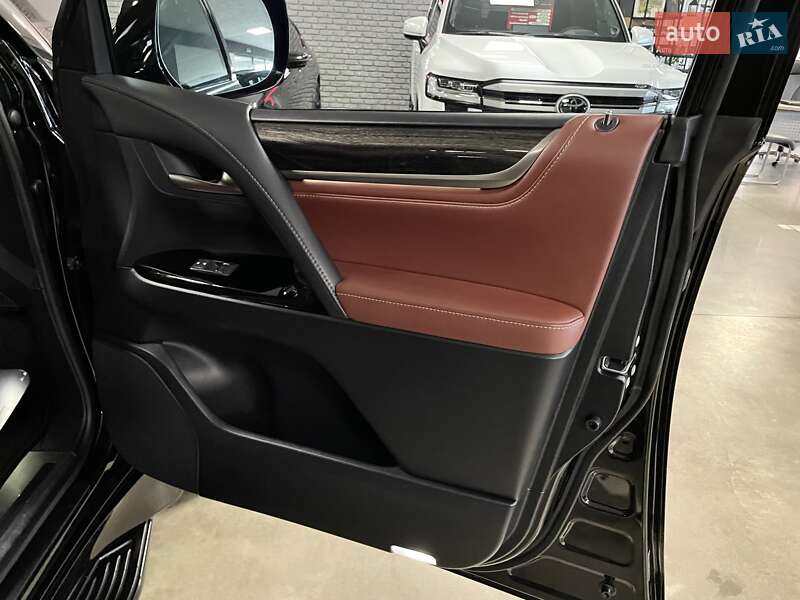 Позашляховик / Кросовер Lexus LX 2018 в Львові фото 43 Позашляховик / Кросовер Lexus LX 2018 в Львові