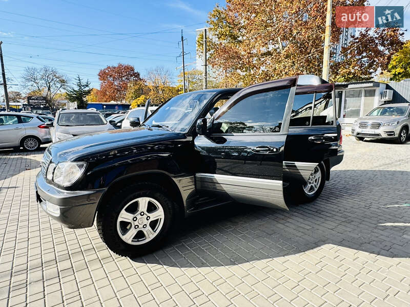 Внедорожник / Кроссовер Lexus LX 1999 в Одессе