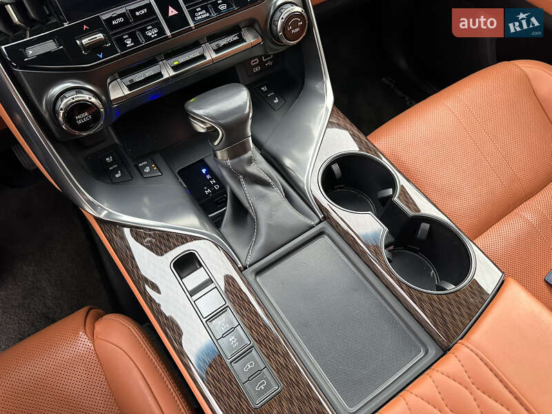 Позашляховик / Кросовер Lexus LX 2023 в Києві