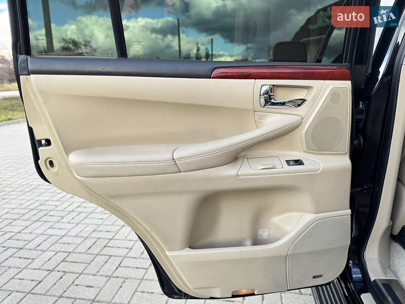 Позашляховик / Кросовер Lexus LX 2008 в Харкові