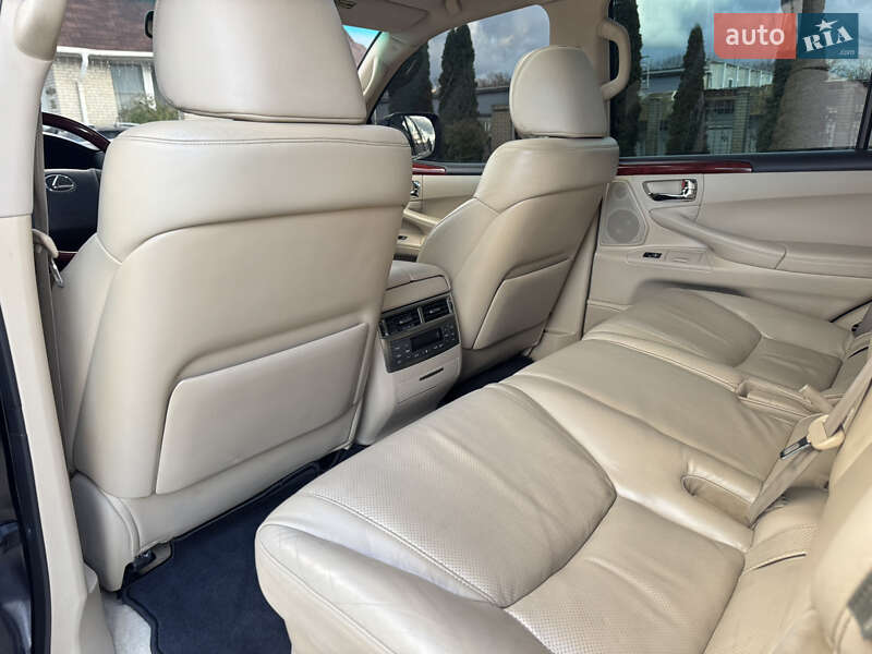 Позашляховик / Кросовер Lexus LX 2008 в Харкові